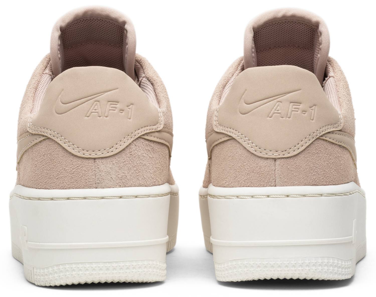 Tenis Nike Air Force 1 Sage Low Partivle Beige